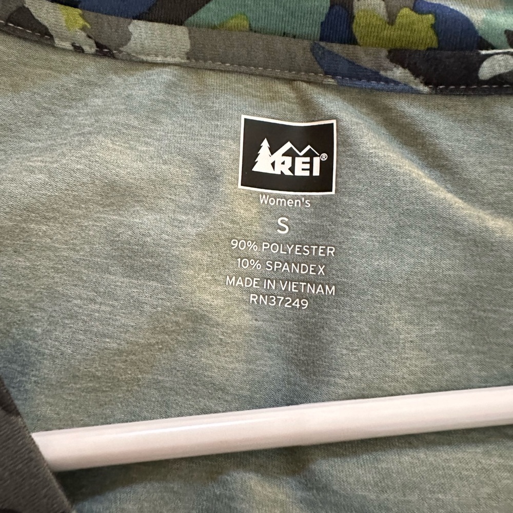 REI women’s small summer dress - Picture 3 of 4
